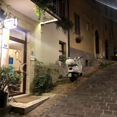 Hotel Umbria بيرودجا المظهر الخارجي الصورة