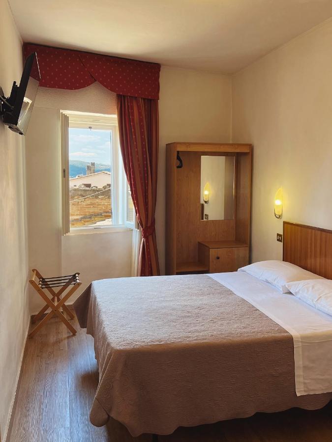 Hotel Umbria بيرودجا المظهر الخارجي الصورة
