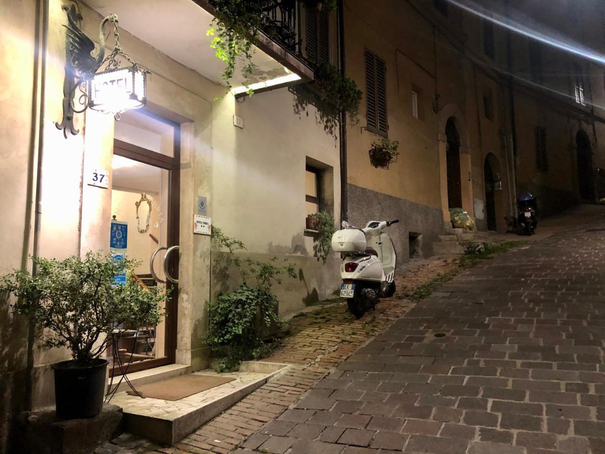 Hotel Umbria بيرودجا المظهر الخارجي الصورة