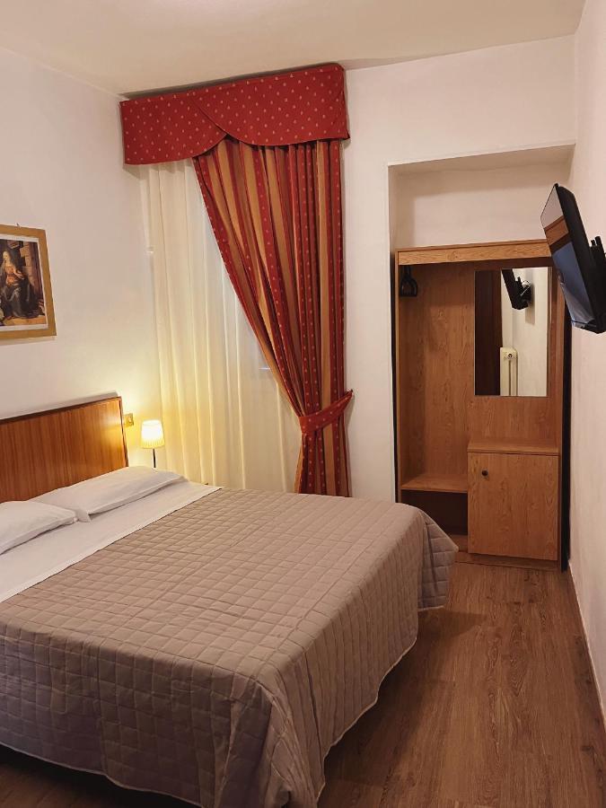 Hotel Umbria بيرودجا المظهر الخارجي الصورة