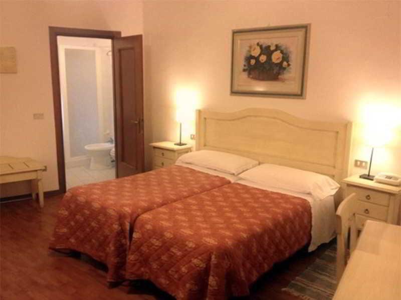 Hotel Umbria بيرودجا المظهر الخارجي الصورة