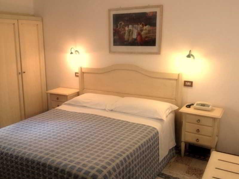 Hotel Umbria بيرودجا المظهر الخارجي الصورة